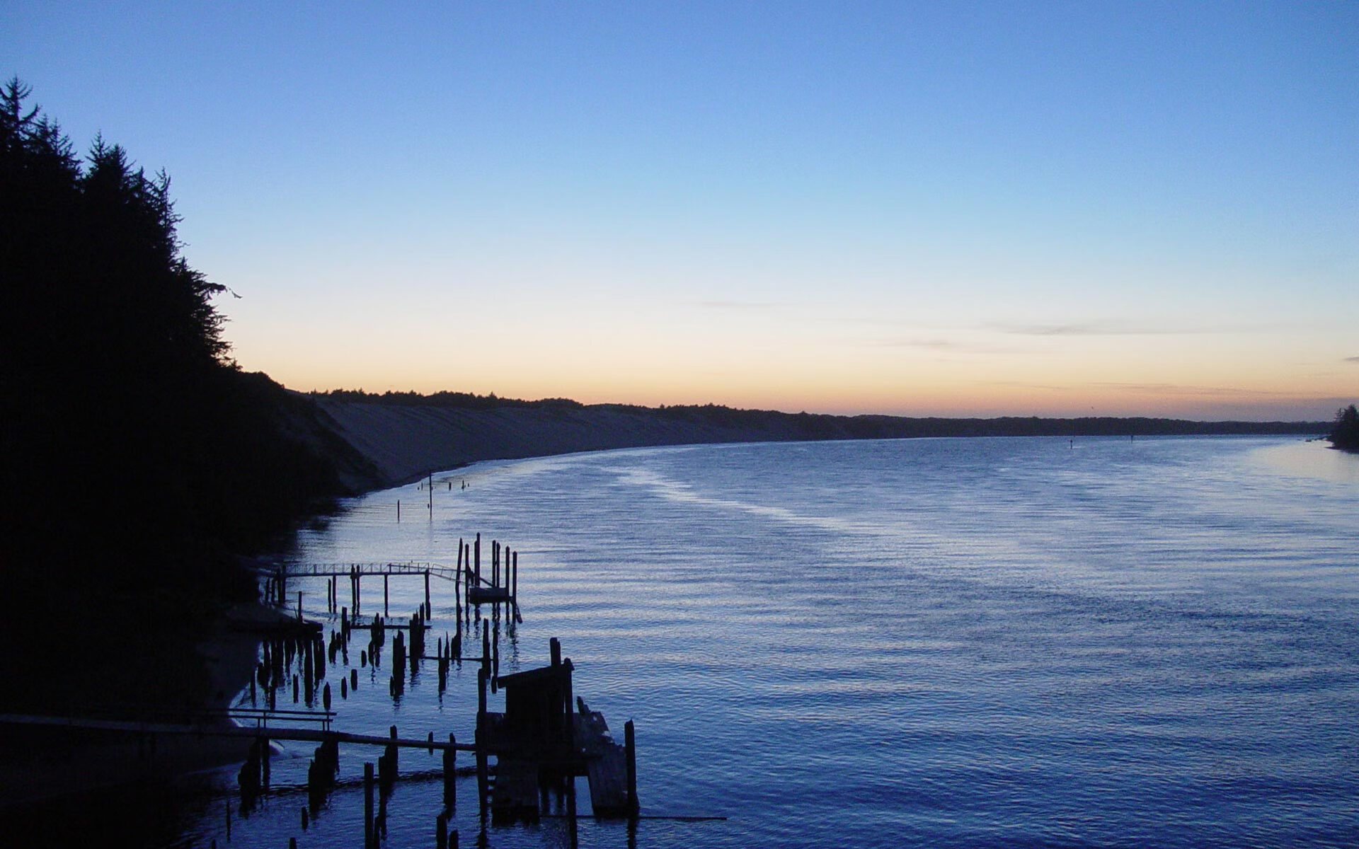 国足进攻效率为何迟迟提不上去,国足为什么不进攻